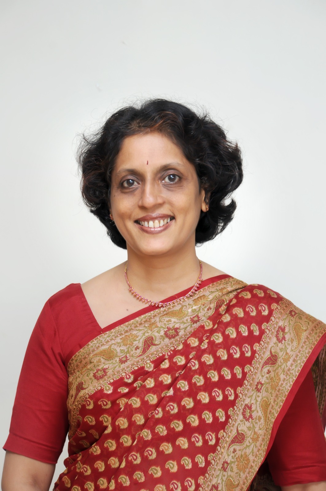 Manjula Pishawikar - Gynecologist in Kolhapur
